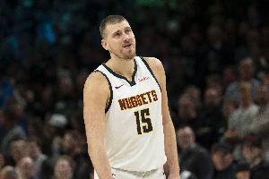 刚进联盟时的榜样？约基奇：威尔森&middot;钱德勒、尼尔森、迈克&middot;米勒