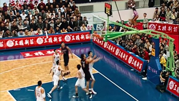 统治攻防两端！姚明03年亚锦赛打爆韩国内线率队夺冠